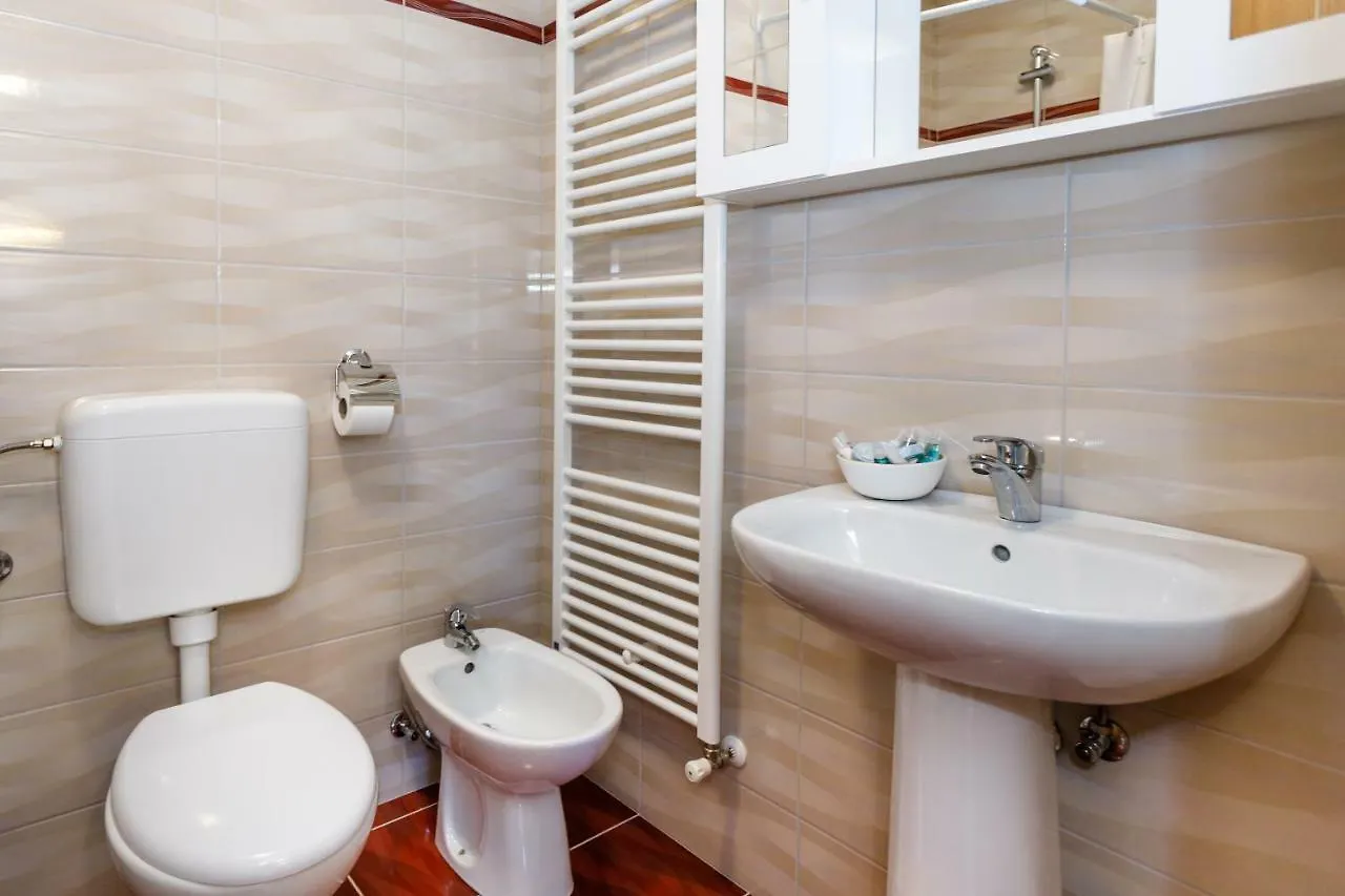 Apartman Dobrila Vrh  0*, Vrh (Krk) Croazia