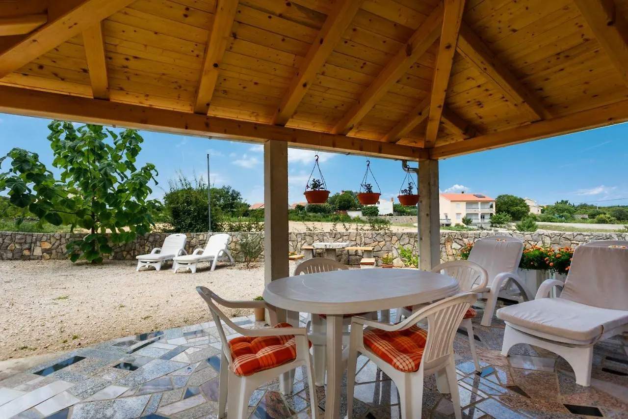 Apartman Dobrila Vrh  Appartamento