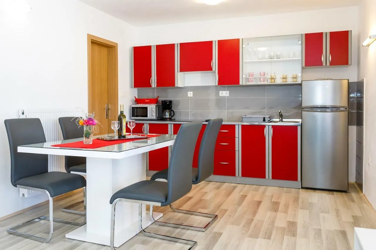 Apartman Dobrila Vrh  0*, Vrh (Krk)